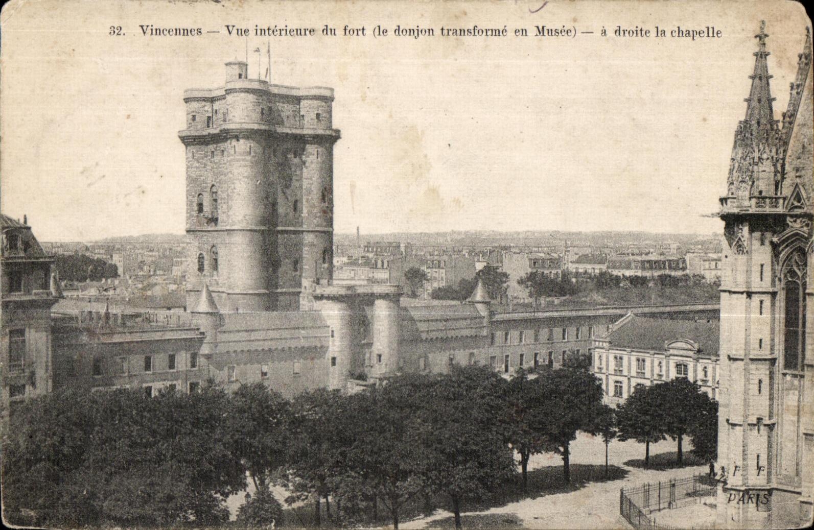 CPA Vincennes Seen interior of the fort