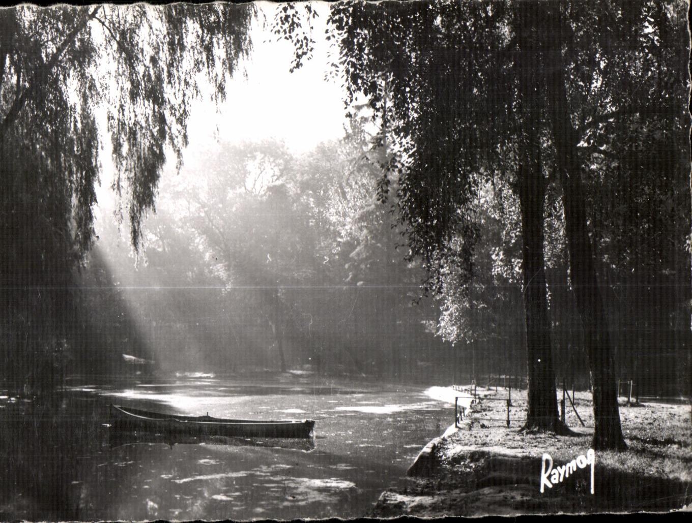 CPA Vincennes misty France While strolling with Wood Dawn on the Lake