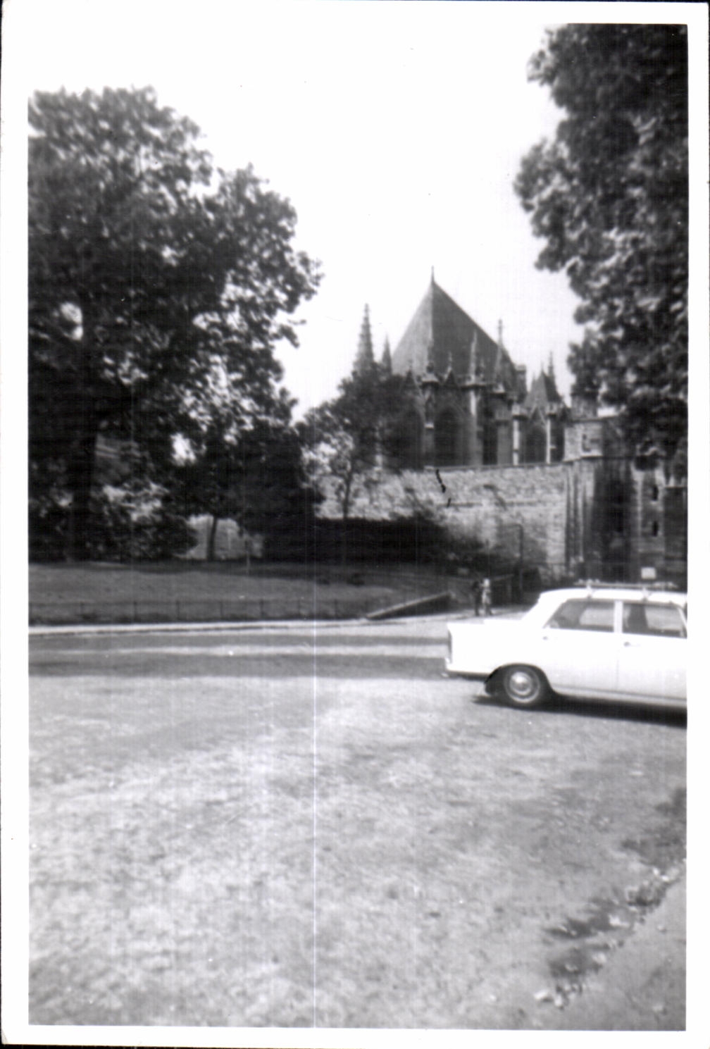Vincennes photograph La Chapelle seen late