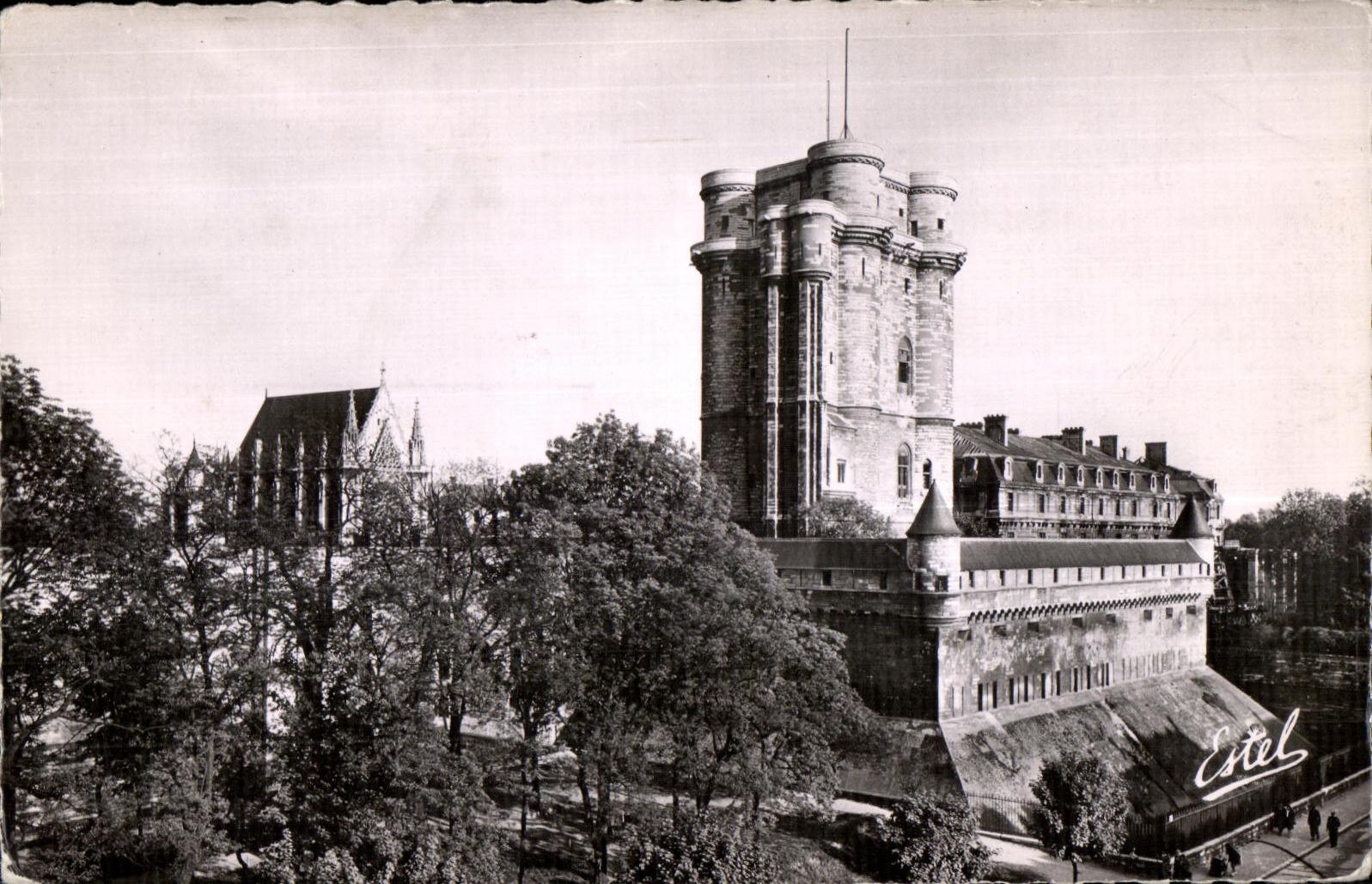 CPSM Vincennes the Keep and Vault
