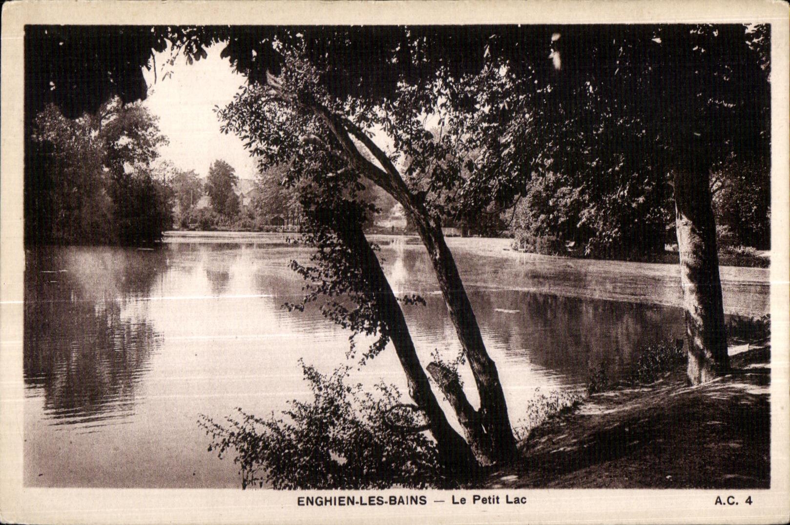 CPA Enghien the Small Lake