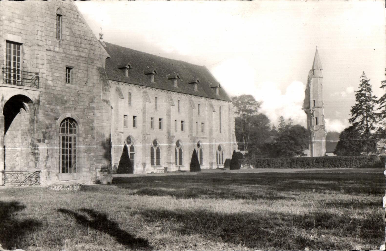 CPSM Abbey of Royaumont Asnieres on Oise View (dimension Is)