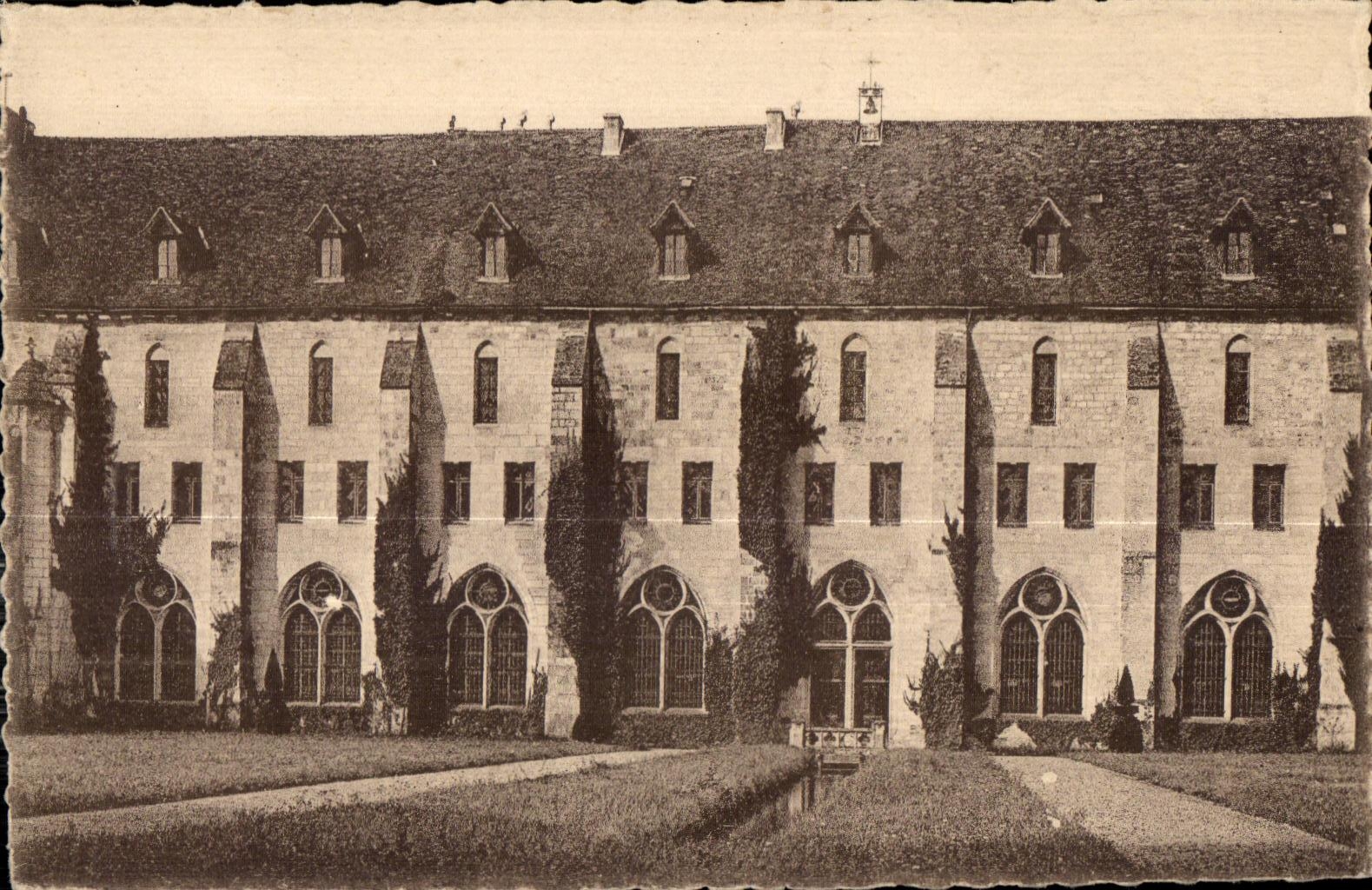 CPA Abbey of royaumont asnieres oise (S and O) bariment of the dorioire