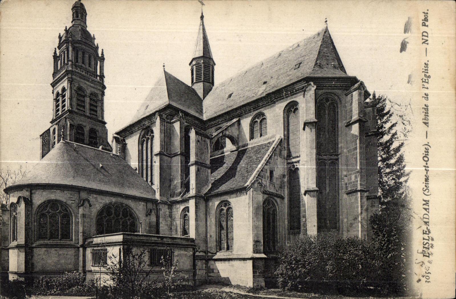 Apse de AdAn de la isla de CPA (el Seine y el Oise) de la iglesia