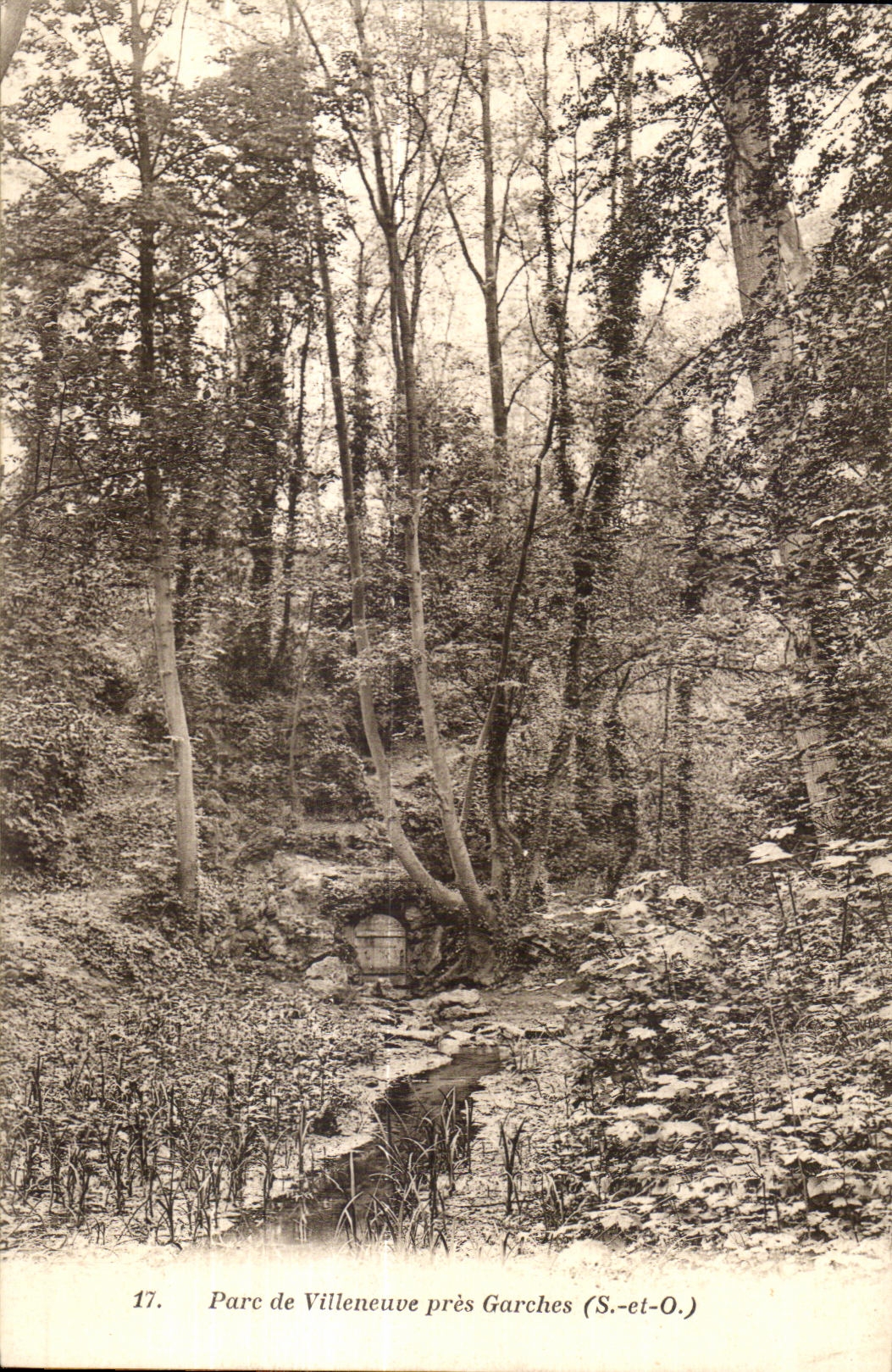 CPA Park of Villeneuve close Garches