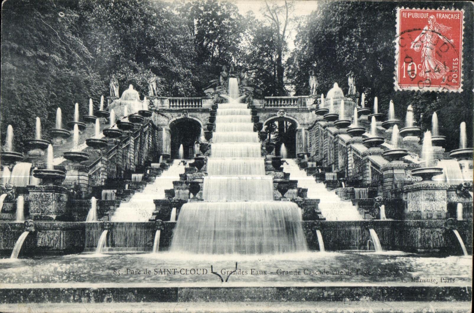 CPA Le Parc de Saint Cloud La Grande Cascade