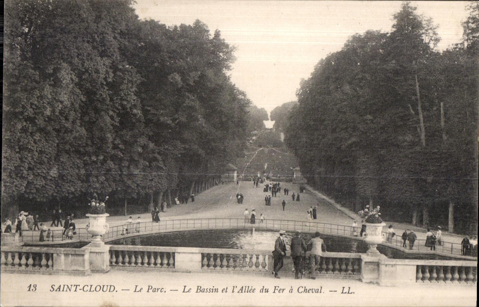 CPA Saint Cloud the Park the Basin and Allee of the Horseshoe