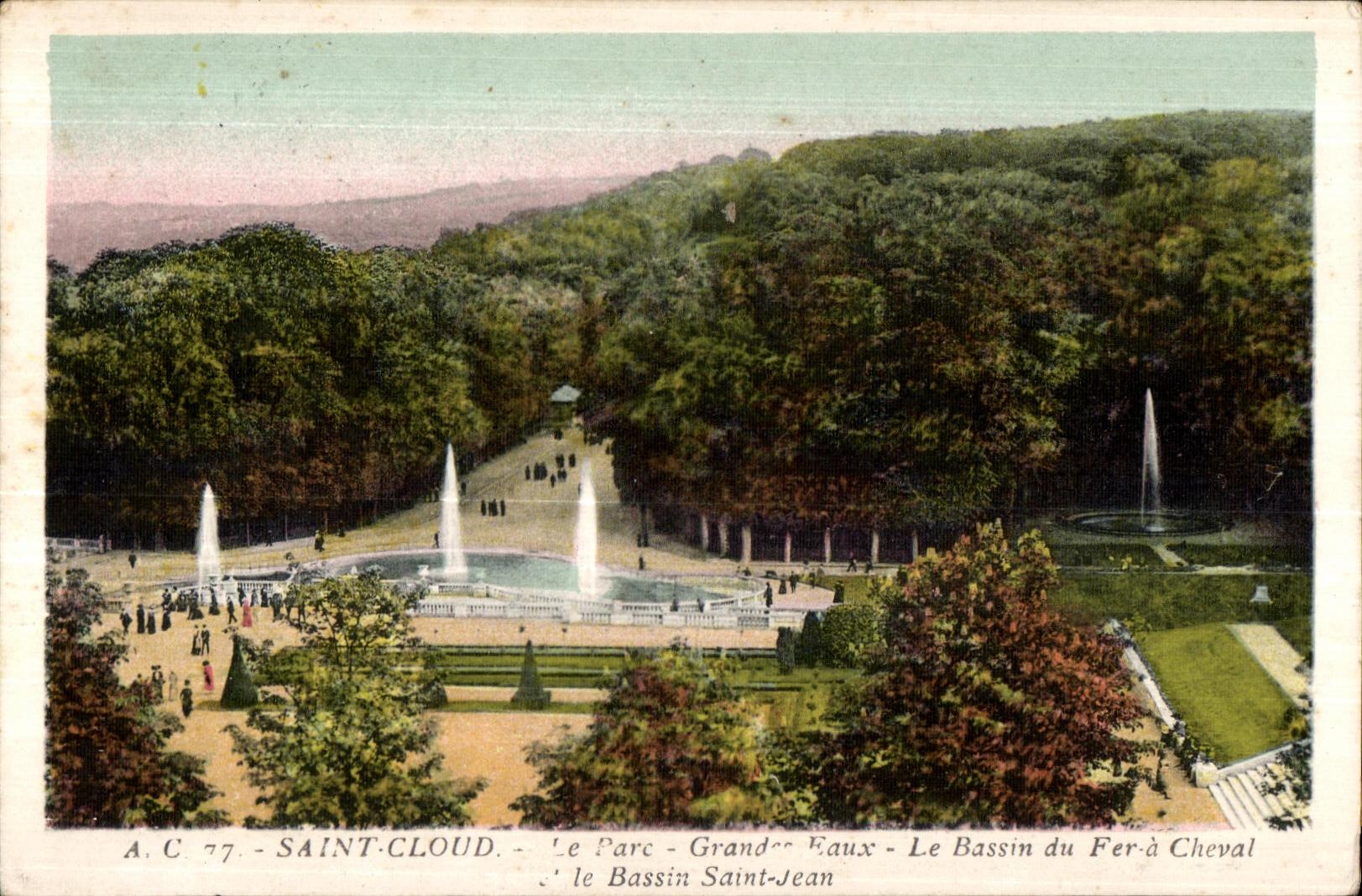 CPA Saint Cloud Le Parc Grand Eaux Le Bassin du Fer a Cheval