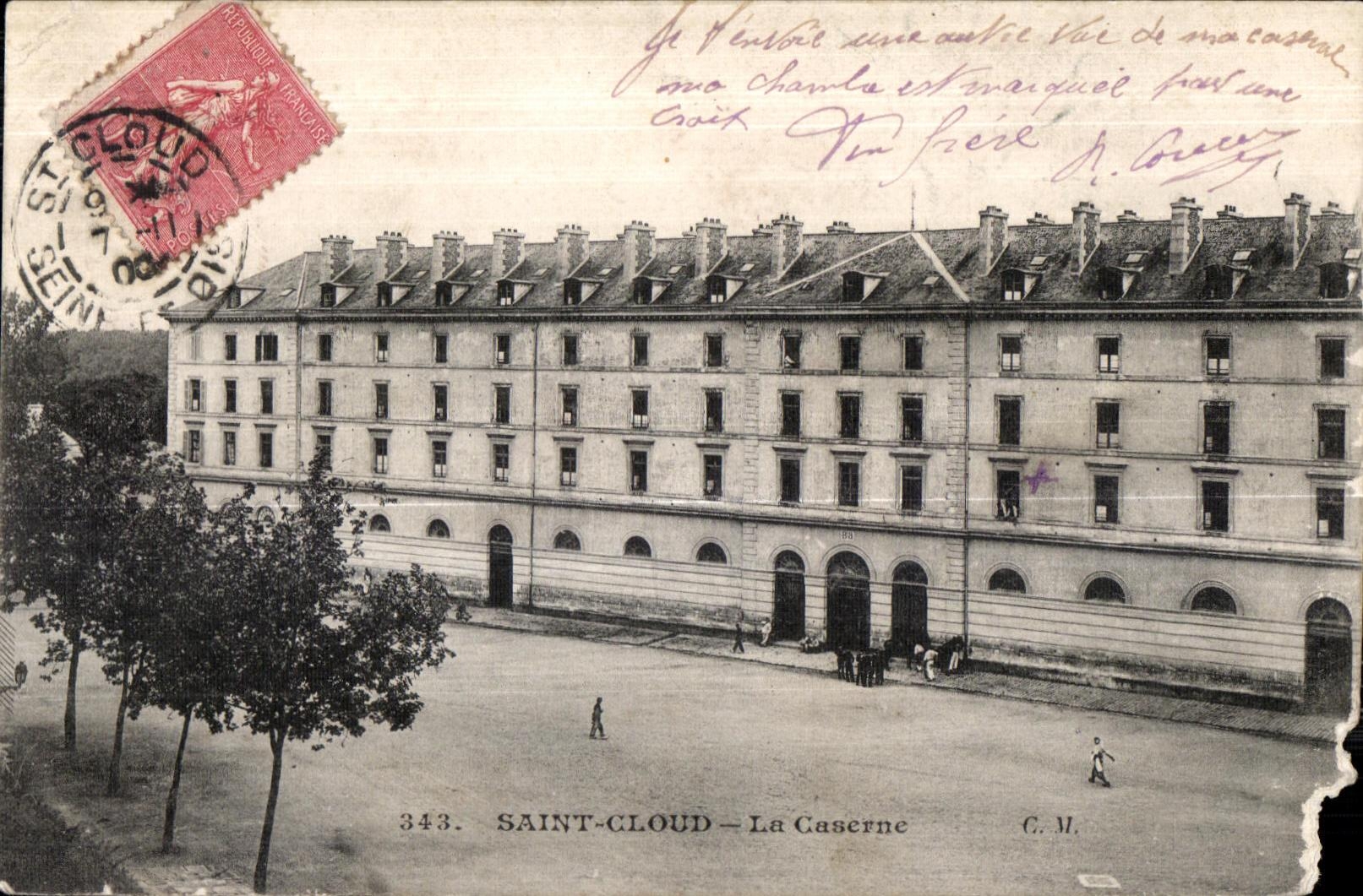 CPA Saint Cloud the Militaria Barracks