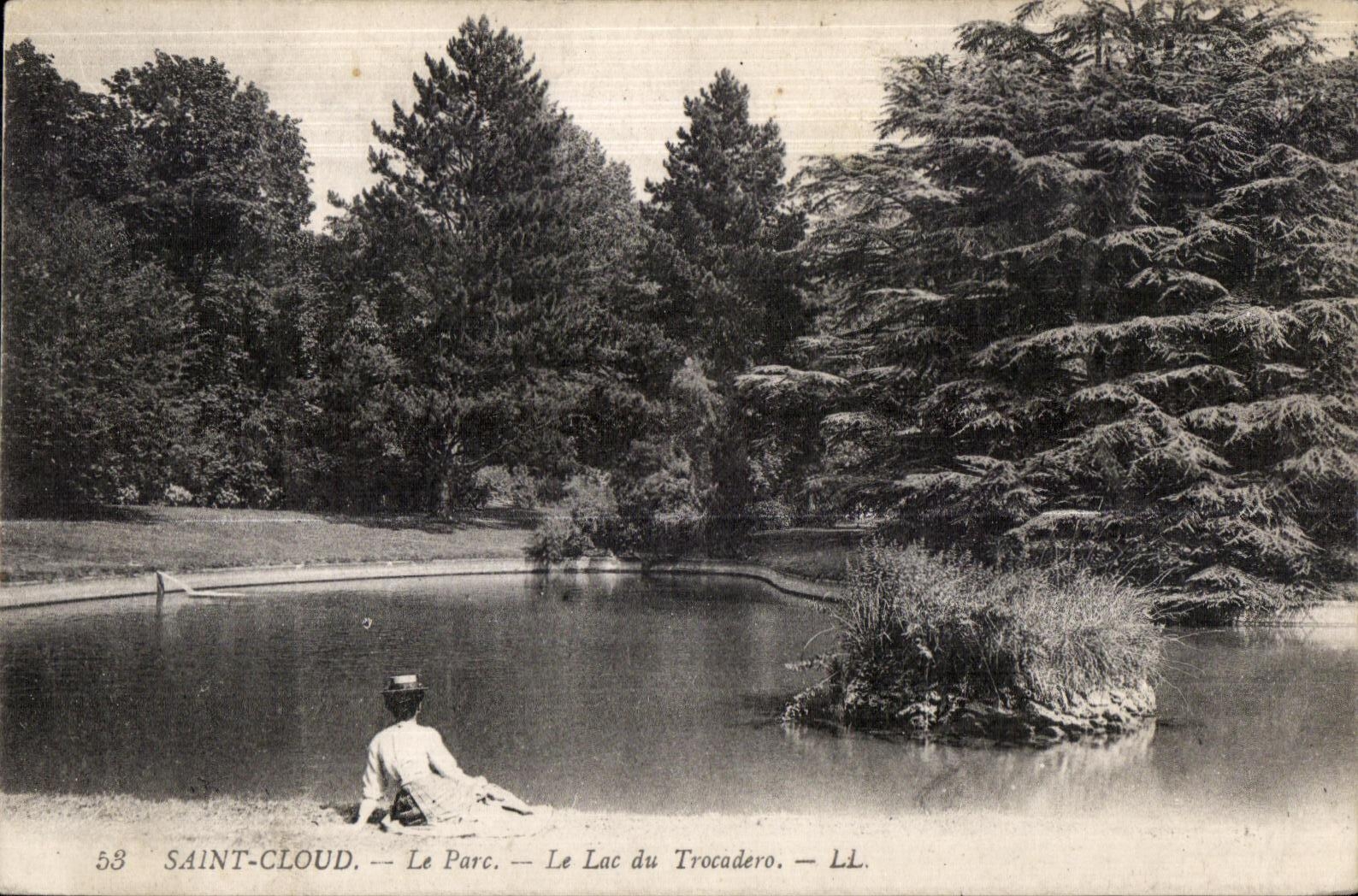 CPA Saint Cloud the Park the Lake of Trocodero
