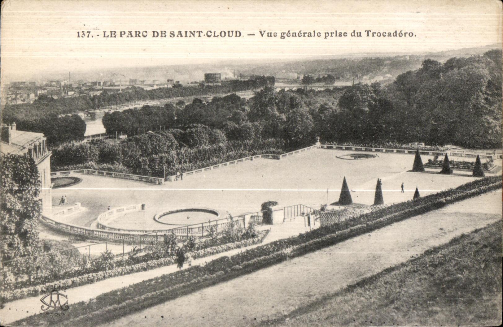 CPA the Park Of Saint Cloud View taken of Trocadero