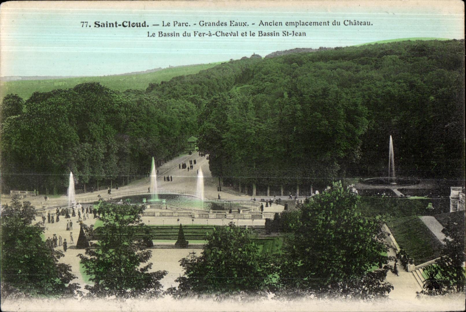 CPA Saint Cloud Le Pare Grnades Eaux Ancien emplacement du chateau