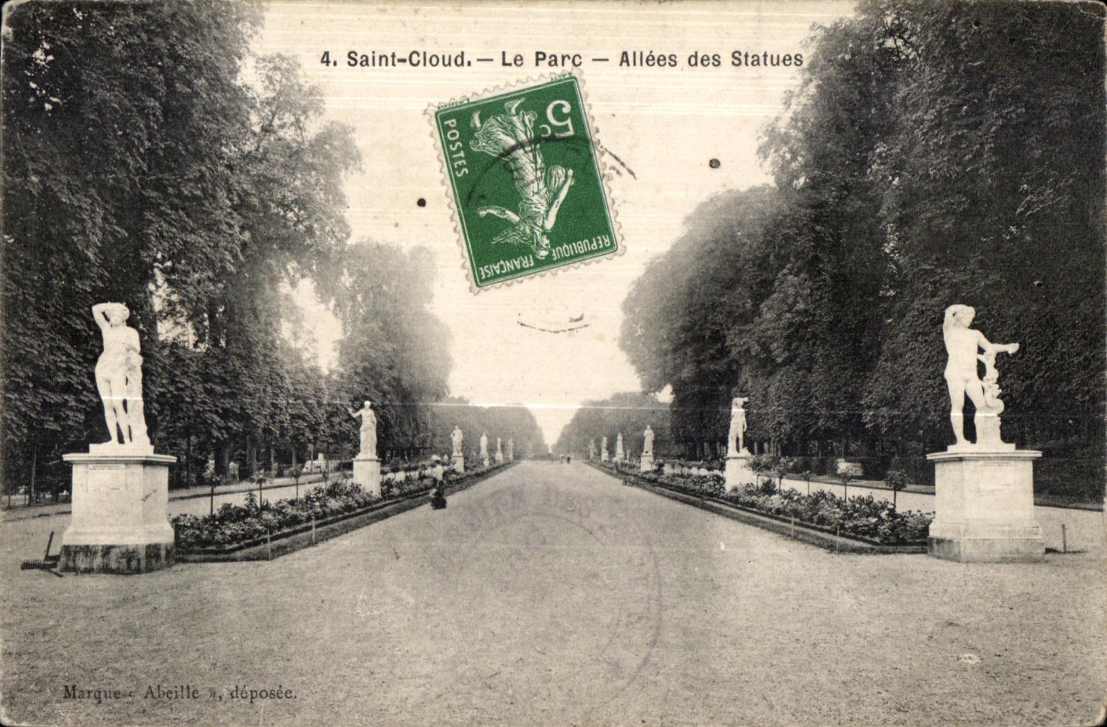 CPA Saint Cloud Le Parc Allee des Statues