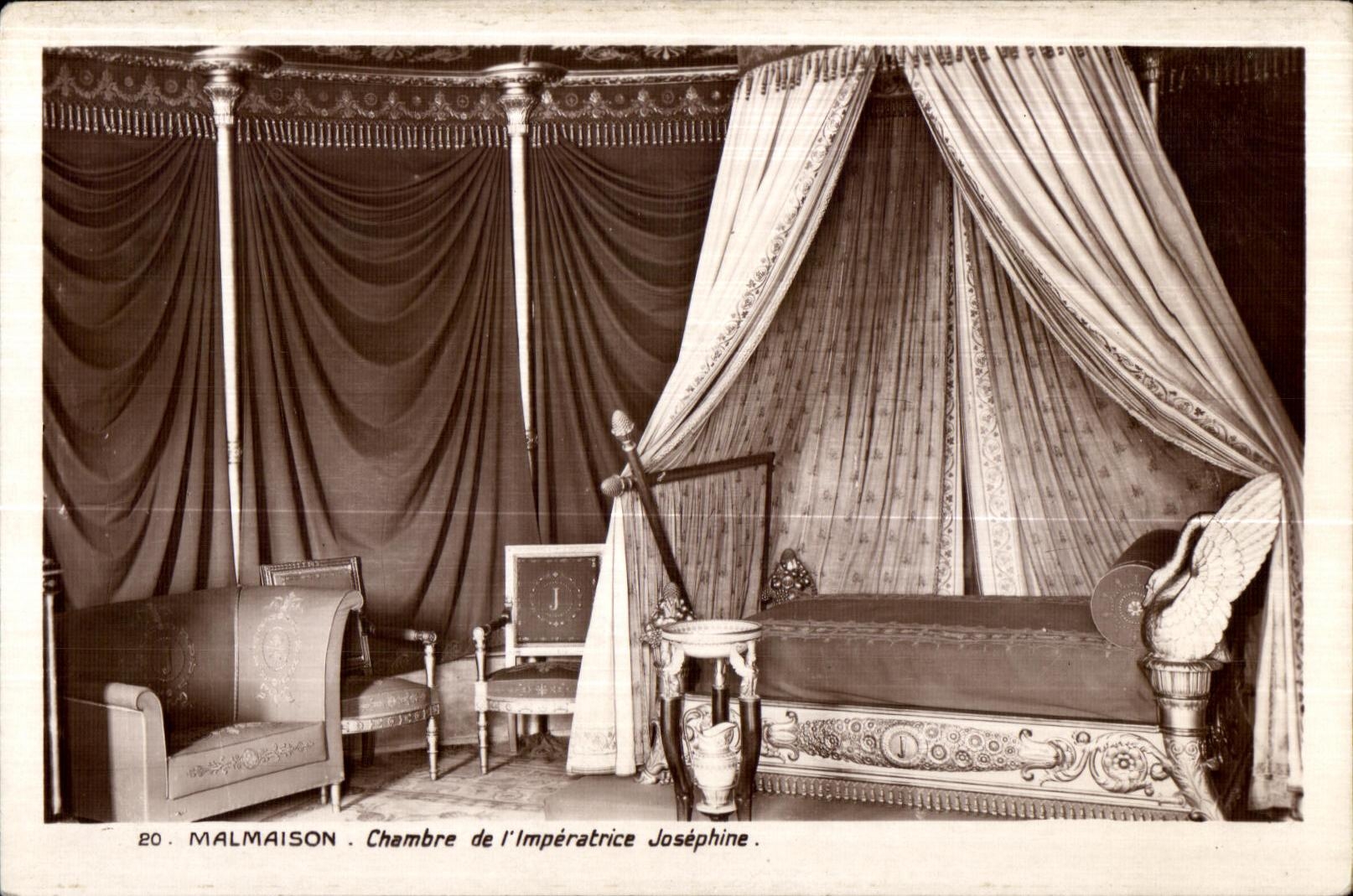 CPA Malmaison Room of lperatrice Josephine