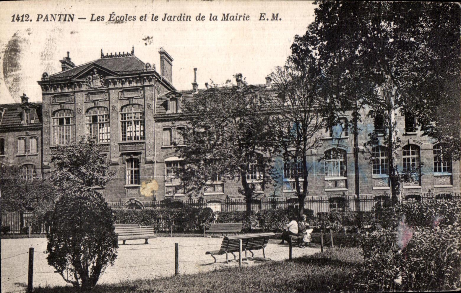 CPA Pentin Schools and the Garden of the Town hall