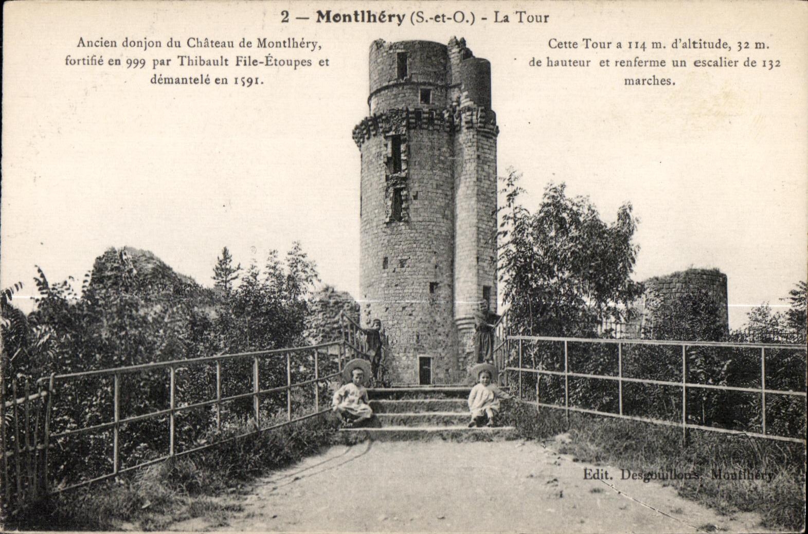 CPA Montlhery (S et O) La tour ancien donjon du chateau de montlhery fortifie en par Thibault file Eroupes et demantele