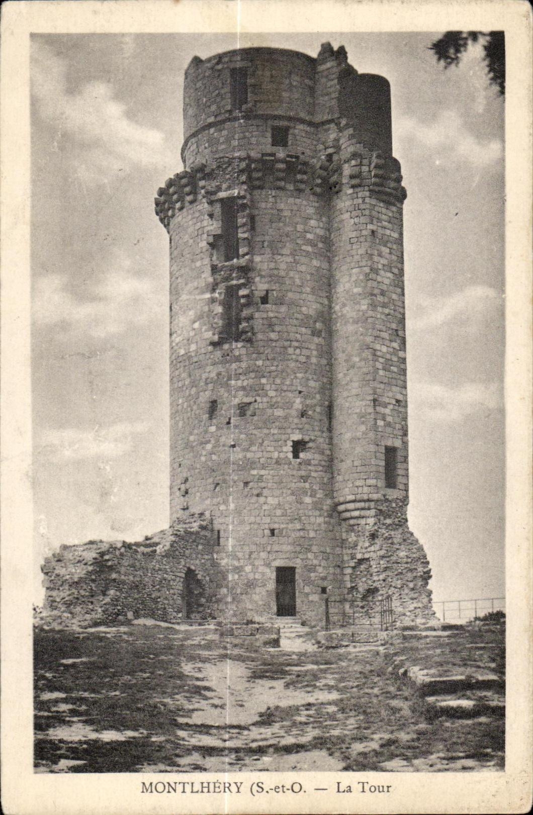 CPA Montlhery (S et O) La Tour