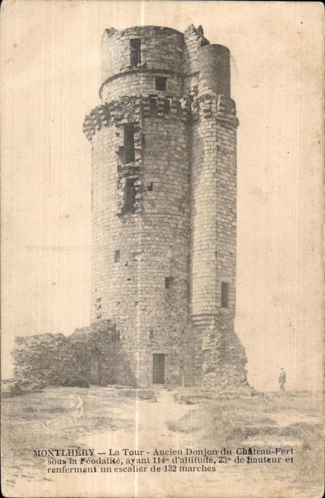 Montlhery - La Tour - CPA