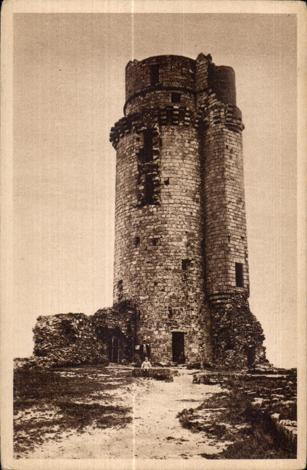 Montlhery - Chateau - La Tour - CPA 