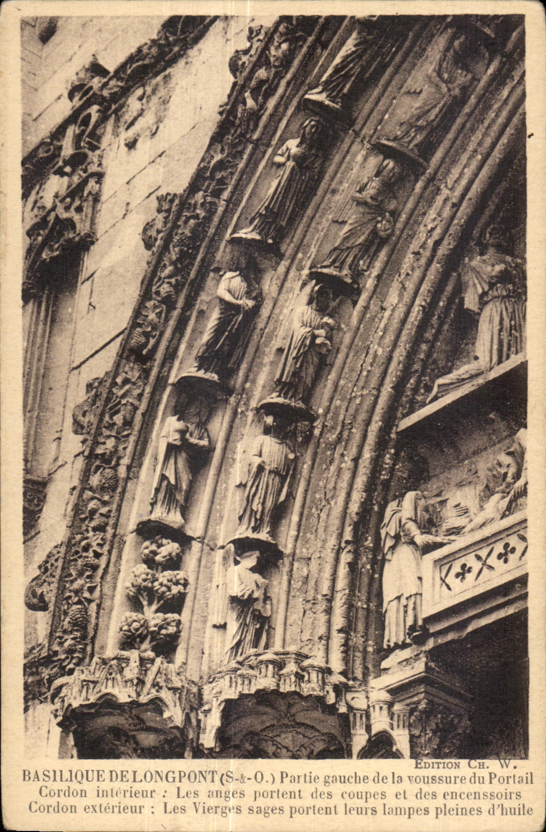 Longpont - La Basilique - Le Portail - CPA 