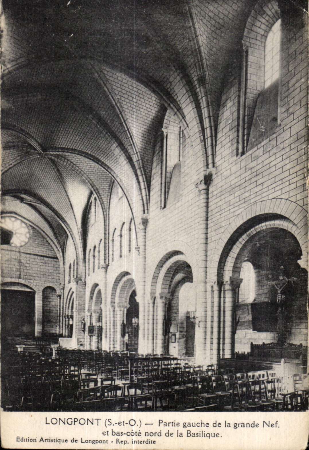 Longpont - La Basilique - La Grande Nef - CPA 