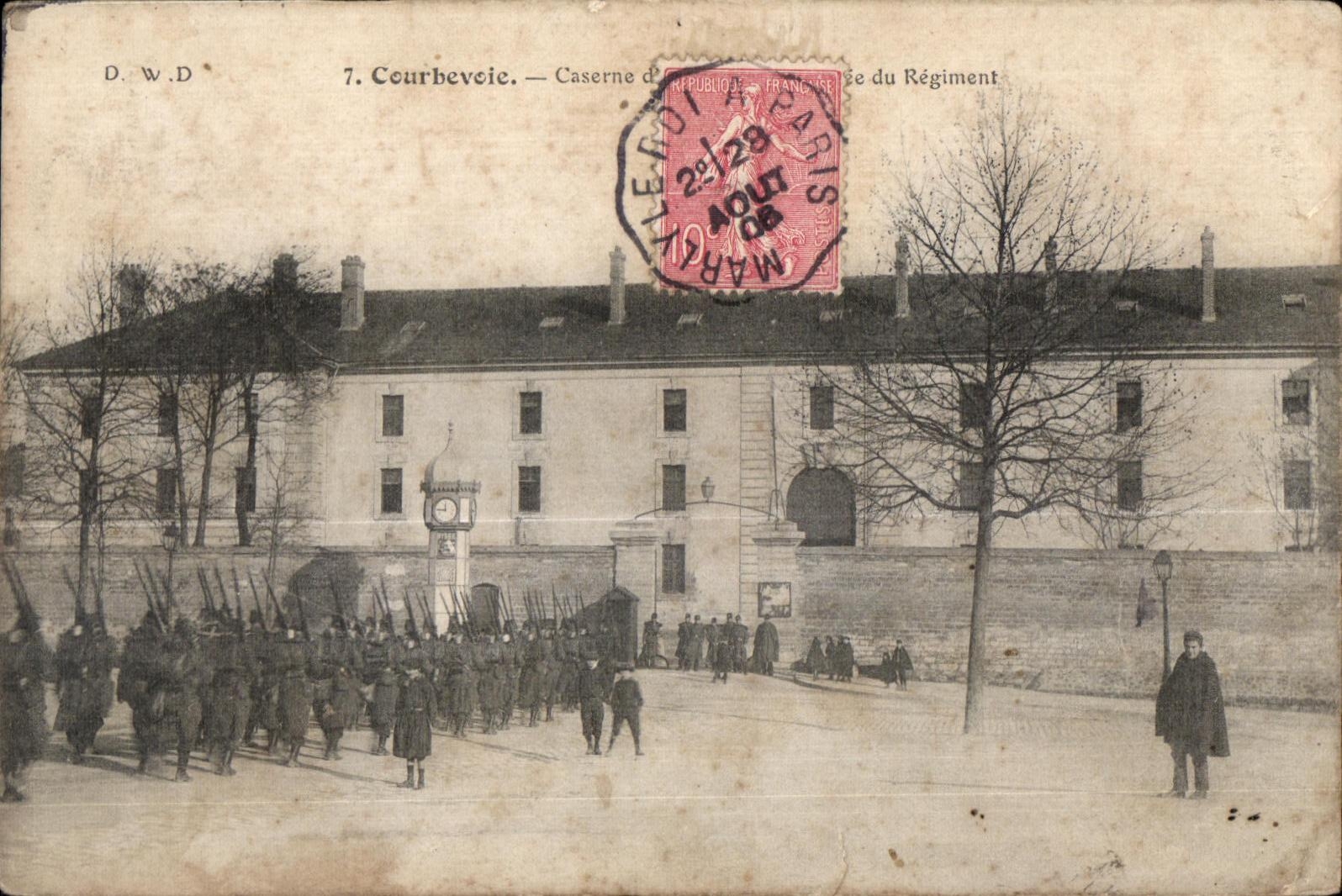 Courbevoie - Caserne Militaria - CPA