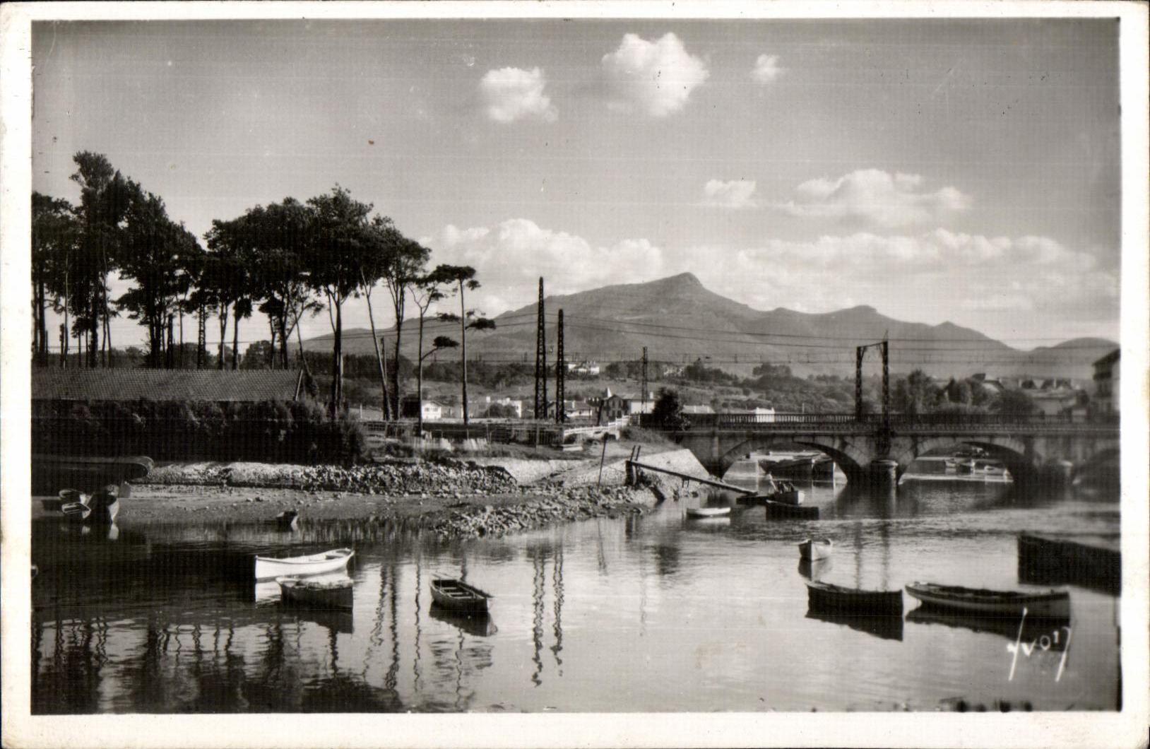 CPA Saint Jean De Luz (Bses-Pyr ) La Nivelle et le massif de la Rhune