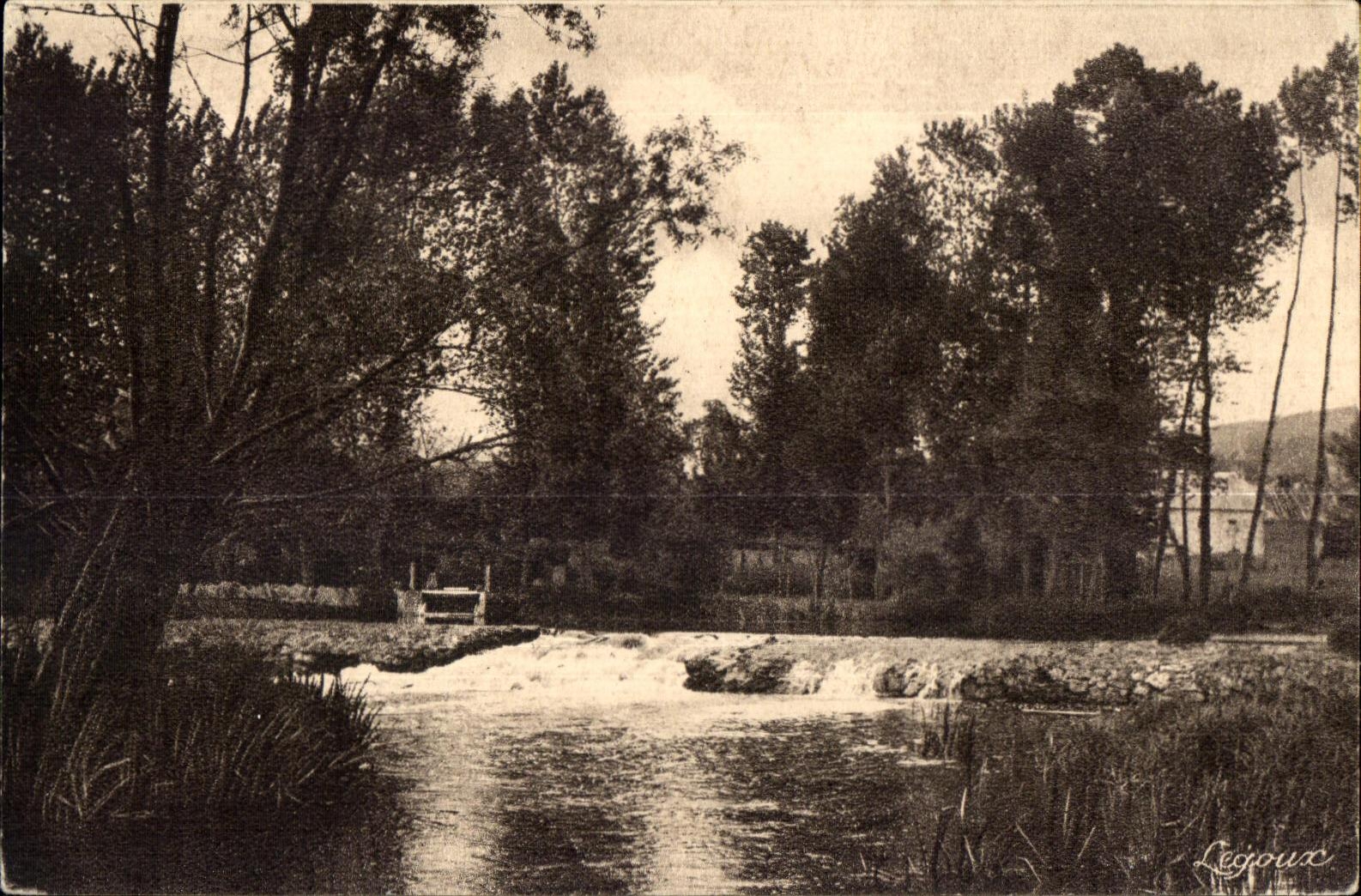 CPA Le Vey pres Cley Vue sur I Hotellerie du Moulin Teleph