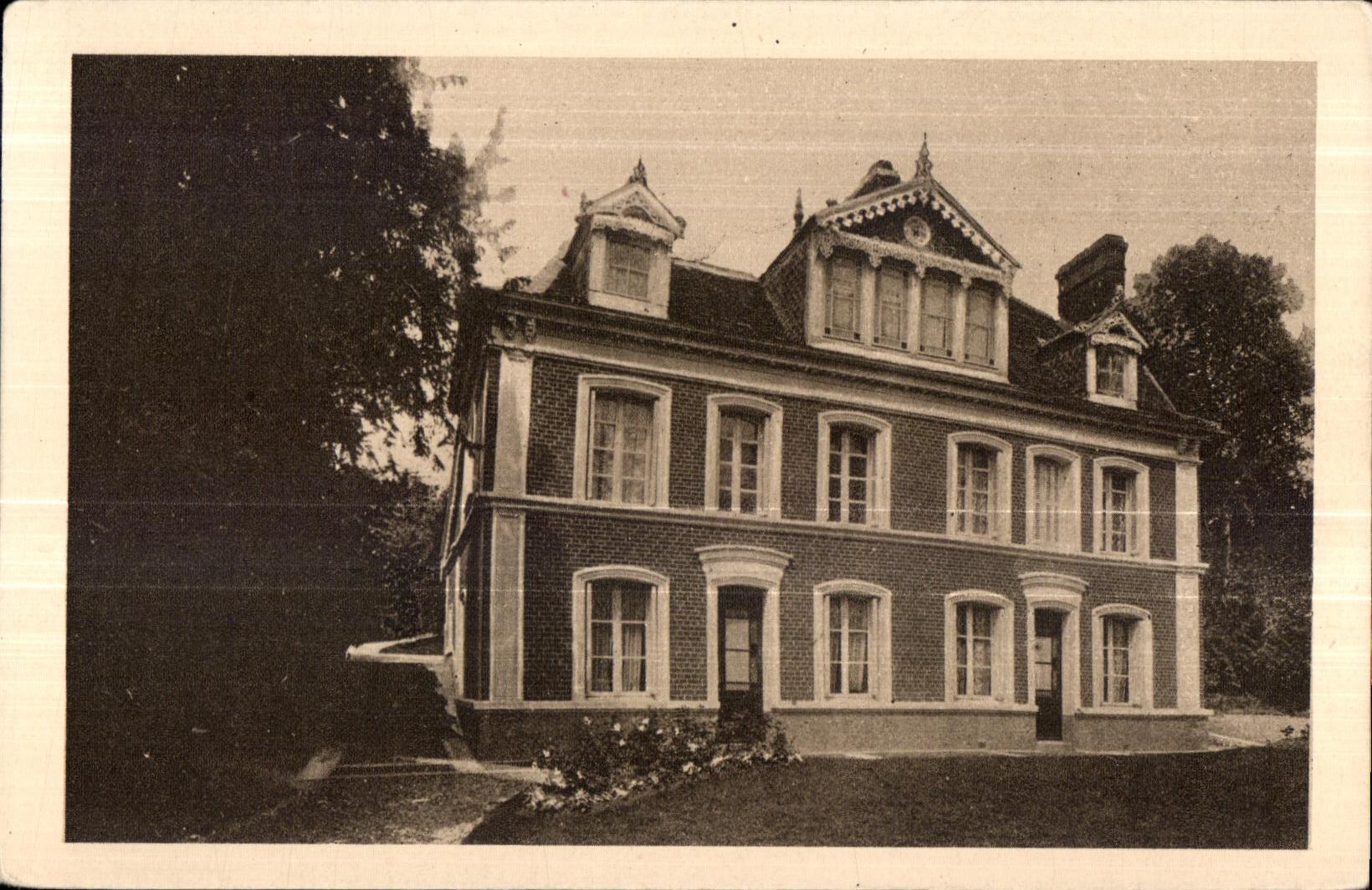 CPA Les Buissonnets Facade d entree 
