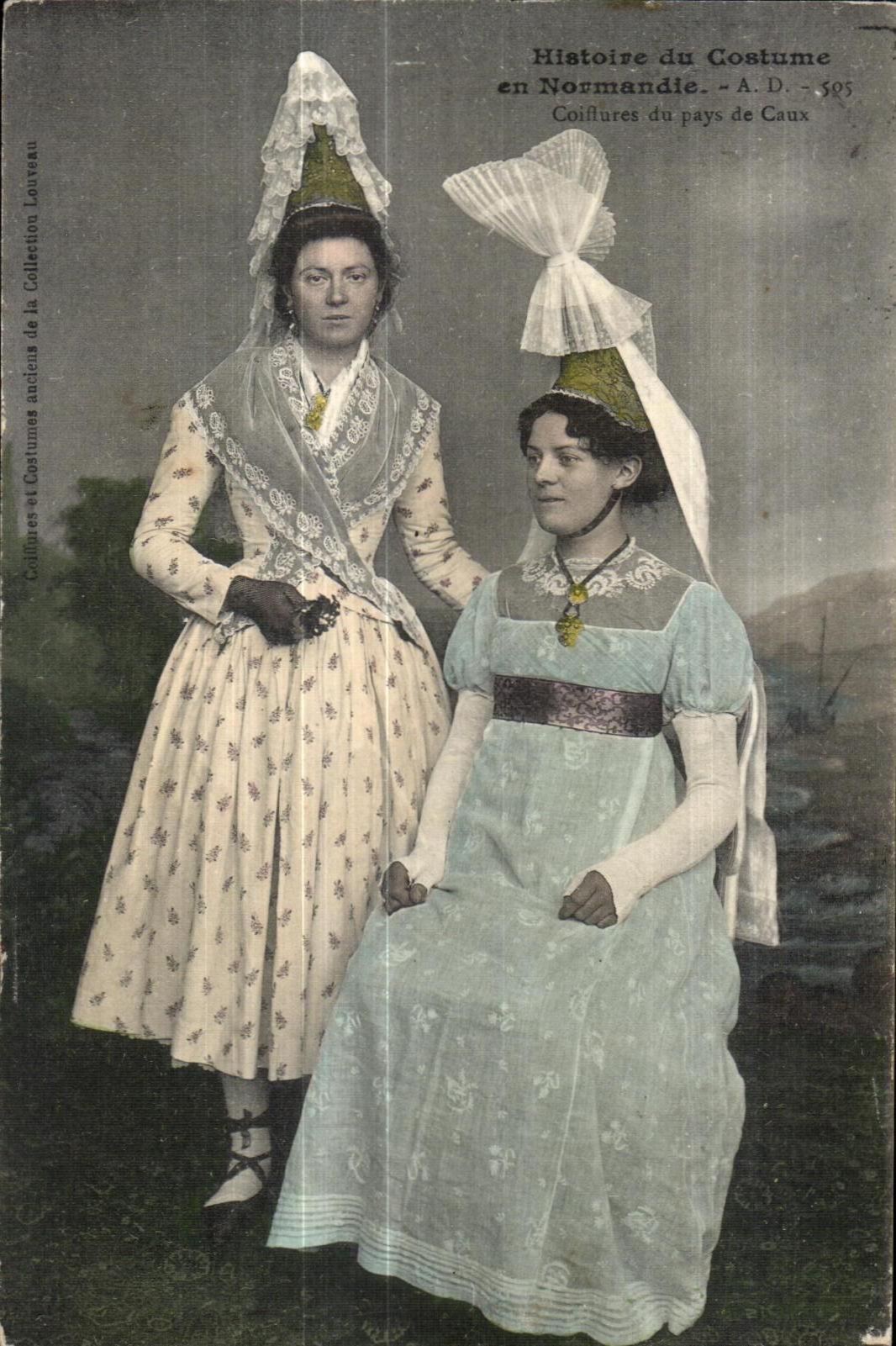 CPA Histoire du Costume en Normandie Coiffres du Pays de Caux