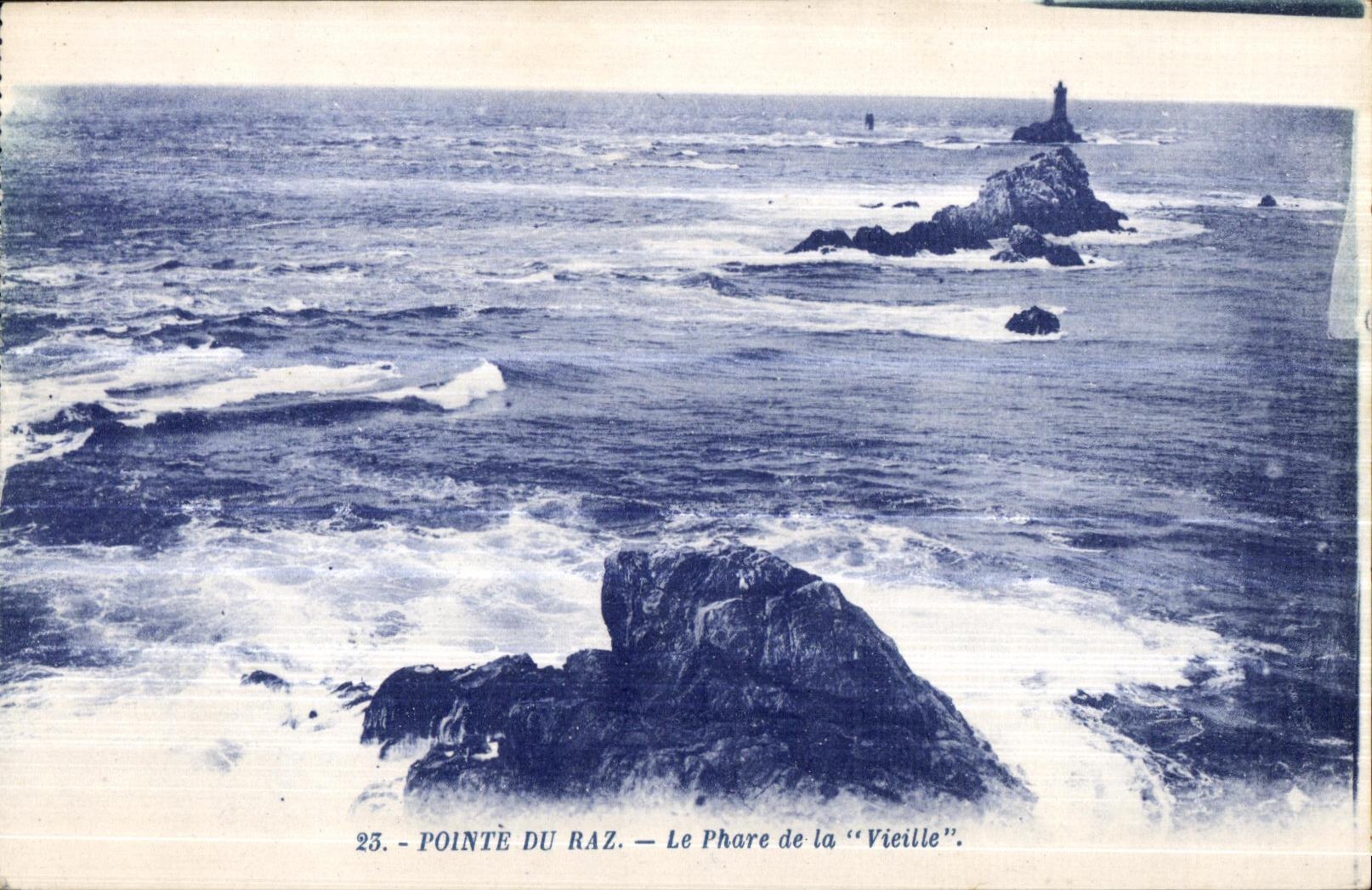 CPA Pointe Du Raz Le phare de la Vieille