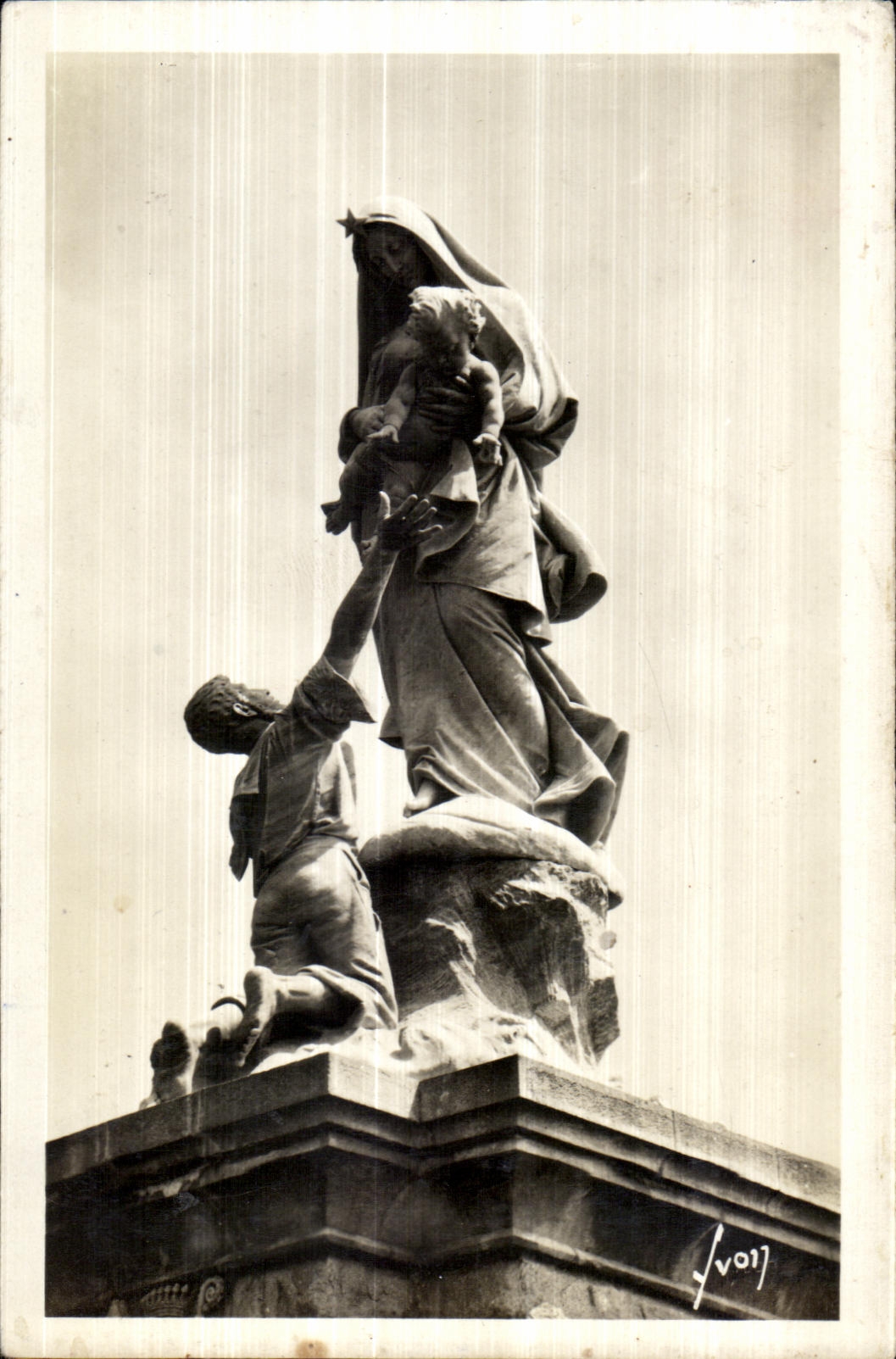 CPA Pointe Du Raz (Finistere) ND des Naufrages (par Godebsky)