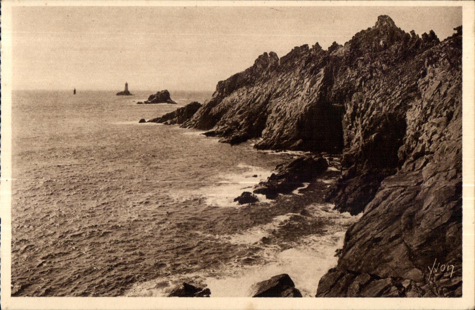 CPA Pointe du Raz De Sein (Finistere) La Cote Sud
