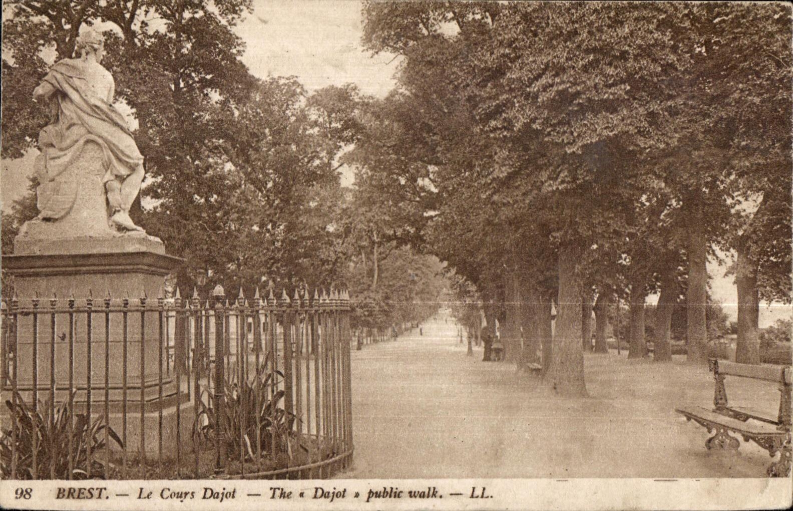 CPA Brest Le coursd Dajot The Dajot Public Walk