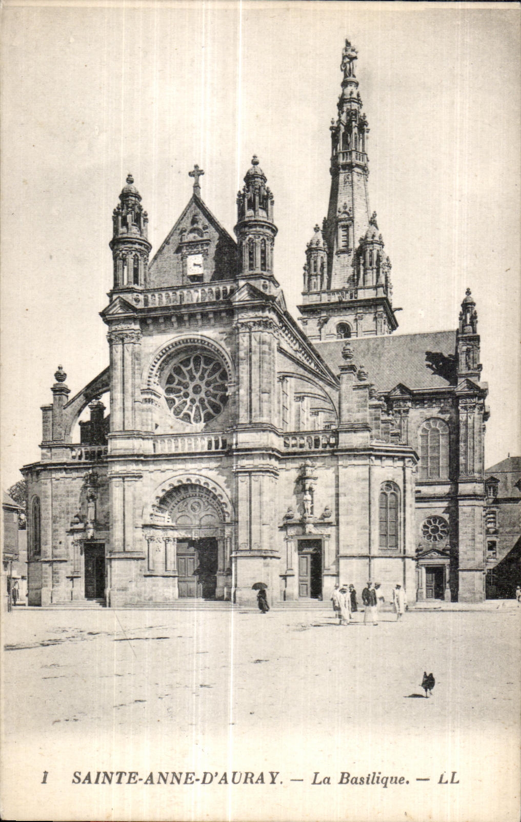 Sainte Anne Auray - the Basilica - CPA