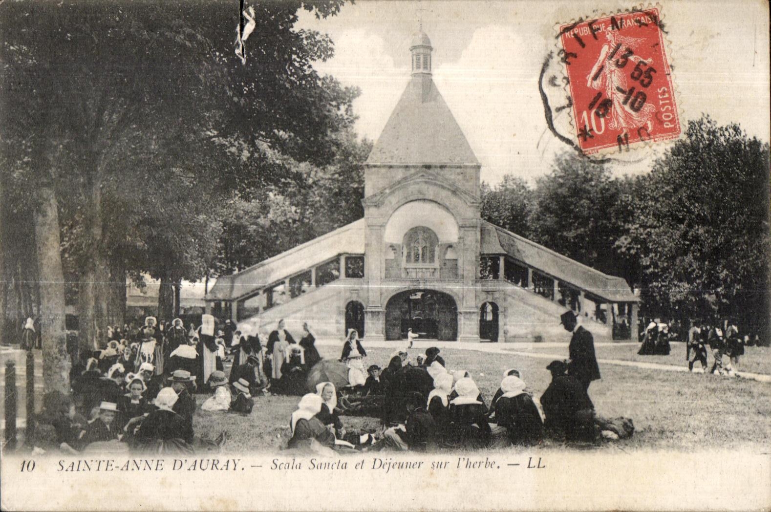 Sainte Anne Auray - To lunch on Bleaches on grass - CPA
