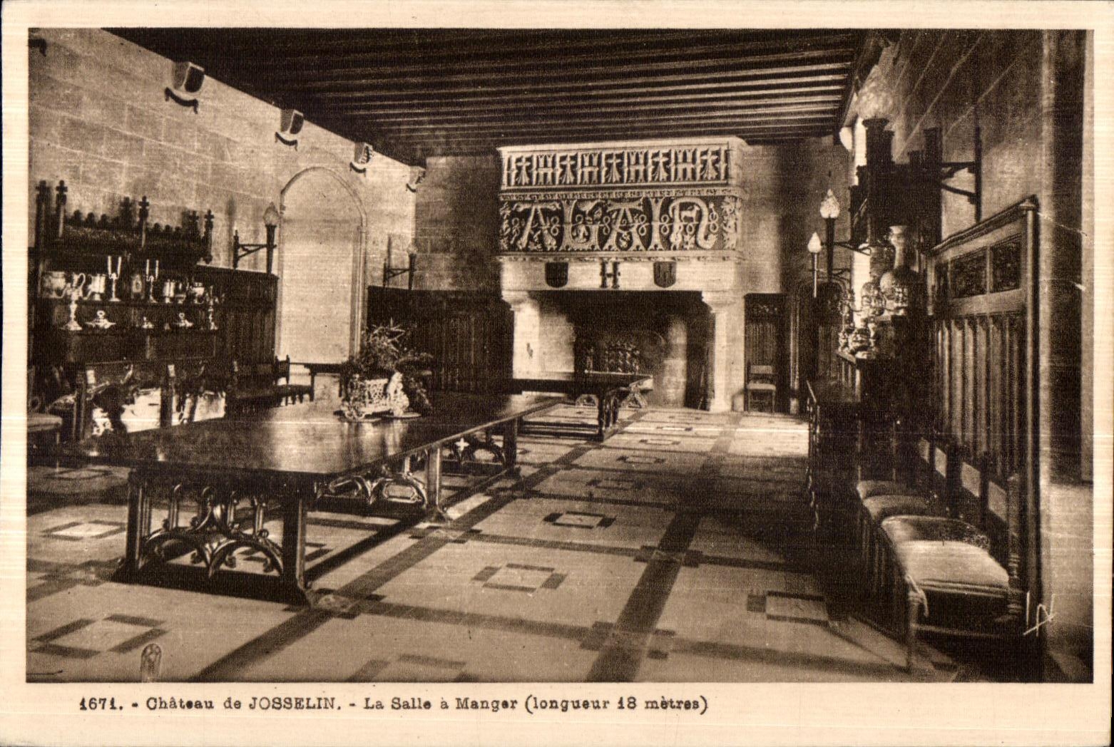 El castillo de CPA de Josselin el cuarto tiene Mangar (el metree de la longitud 18)