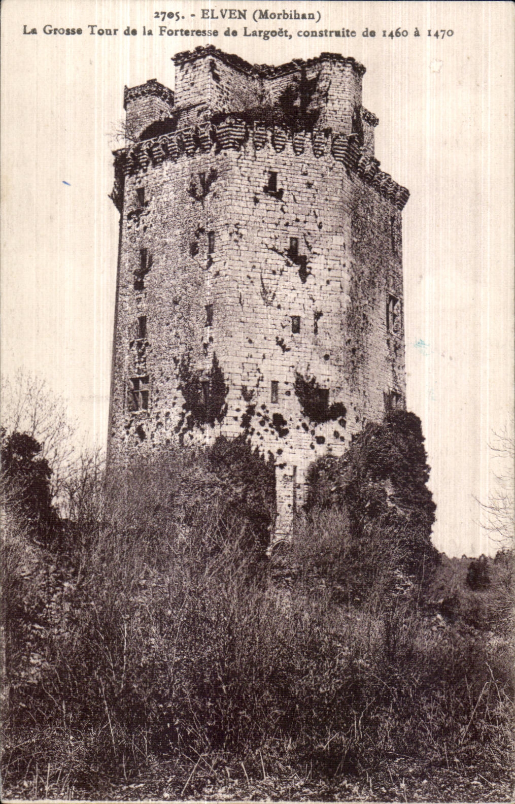 CPA Elven (Morbihan) the Gross Tower the Fortress of Largoet built de1460 has 1470