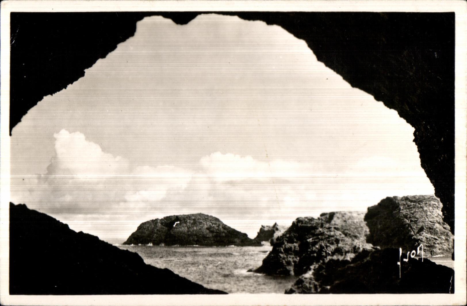 Beautiful CPA at sea the Sauvaqe Dimension the Cave of Pharmacy