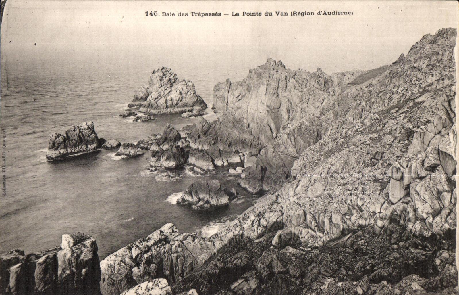 CPA Basle den Trespass the Point of Van (Area Audierne)