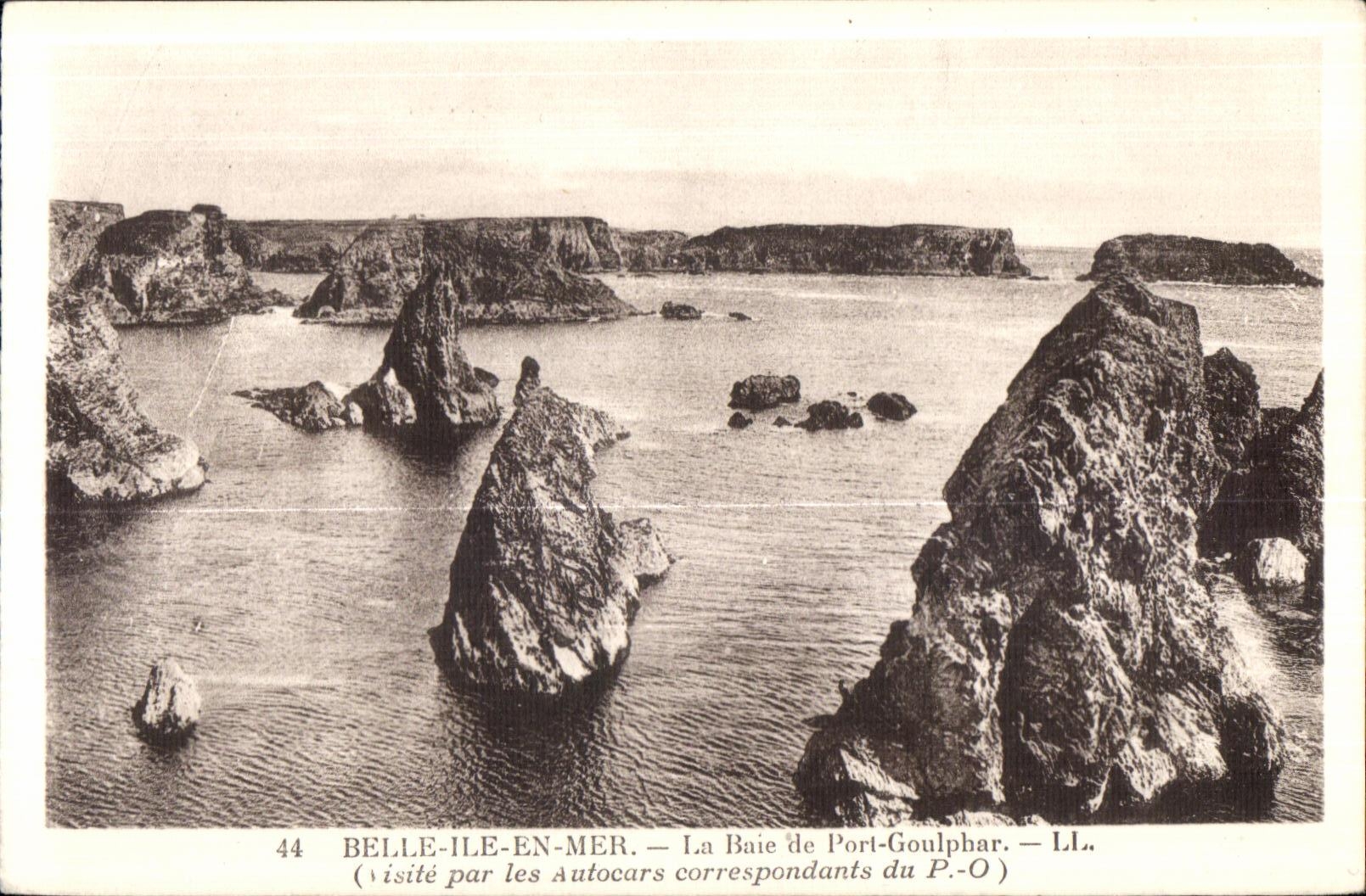 Beautiful CPA IIe at sea the Bay of Port Goulphar (visit by the corresponding Coaches of the P O)