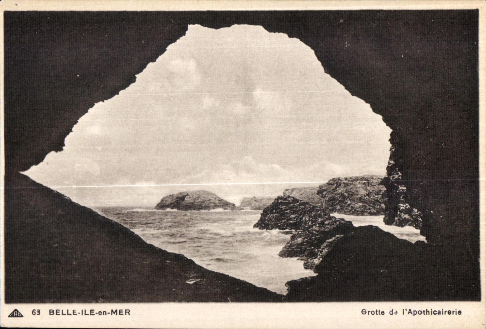 Beautiful CPA IIe at sea Cave of I Pharmacy