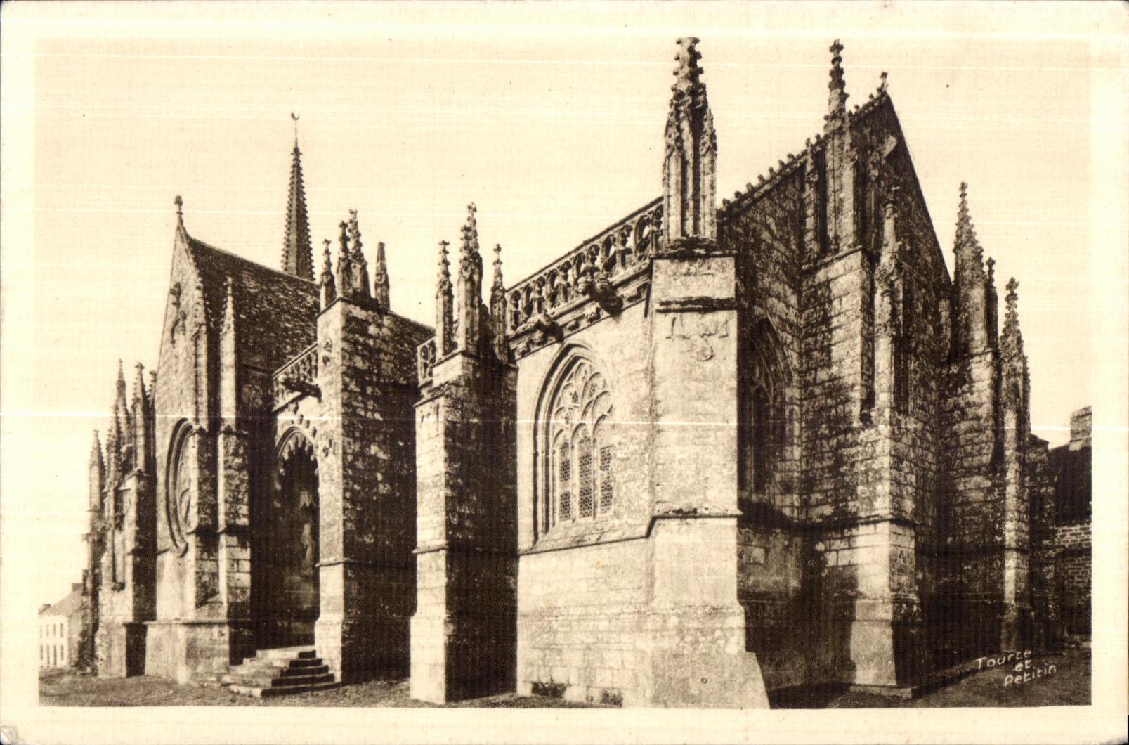 CPA Kernascleden Seen together of the Wonder to the hundred clochetans