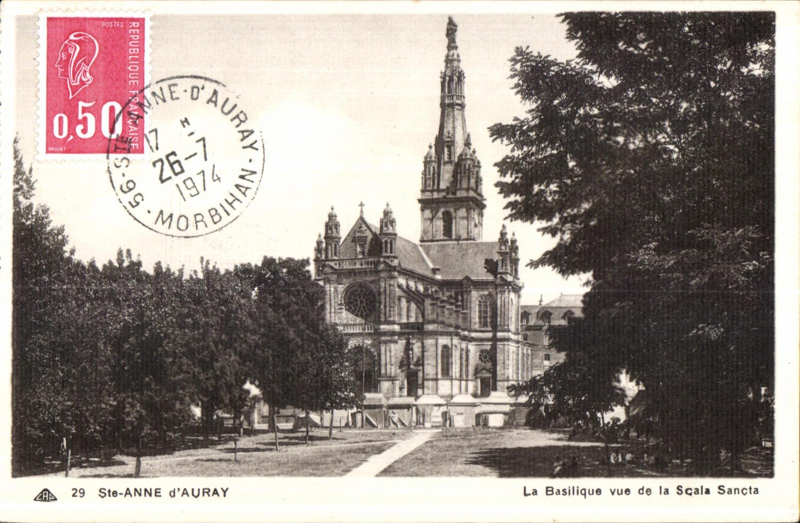CPA Sainte Anne d Auray Le Basilique vue de la Scala Sancta
