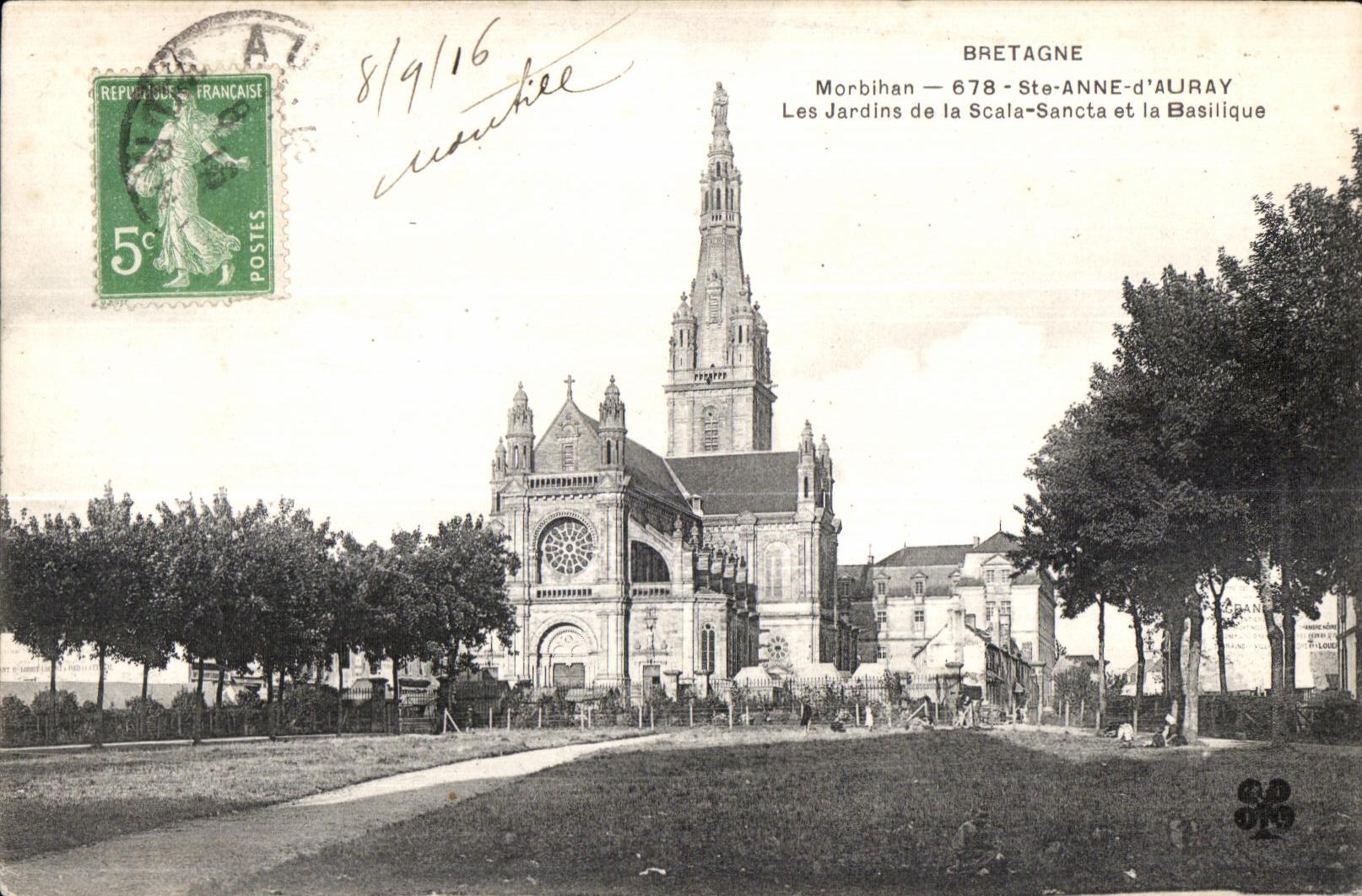 CPA Ste Anne d Auray Morbihan Les Jardins la Scala Sancta et la Basillque