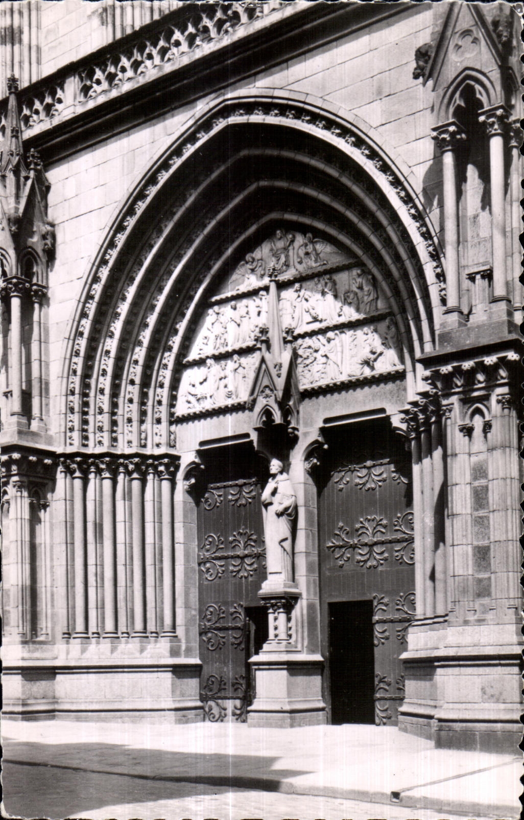 Potche de CPA Vannes de las piedras de afilar del santo de la catedral