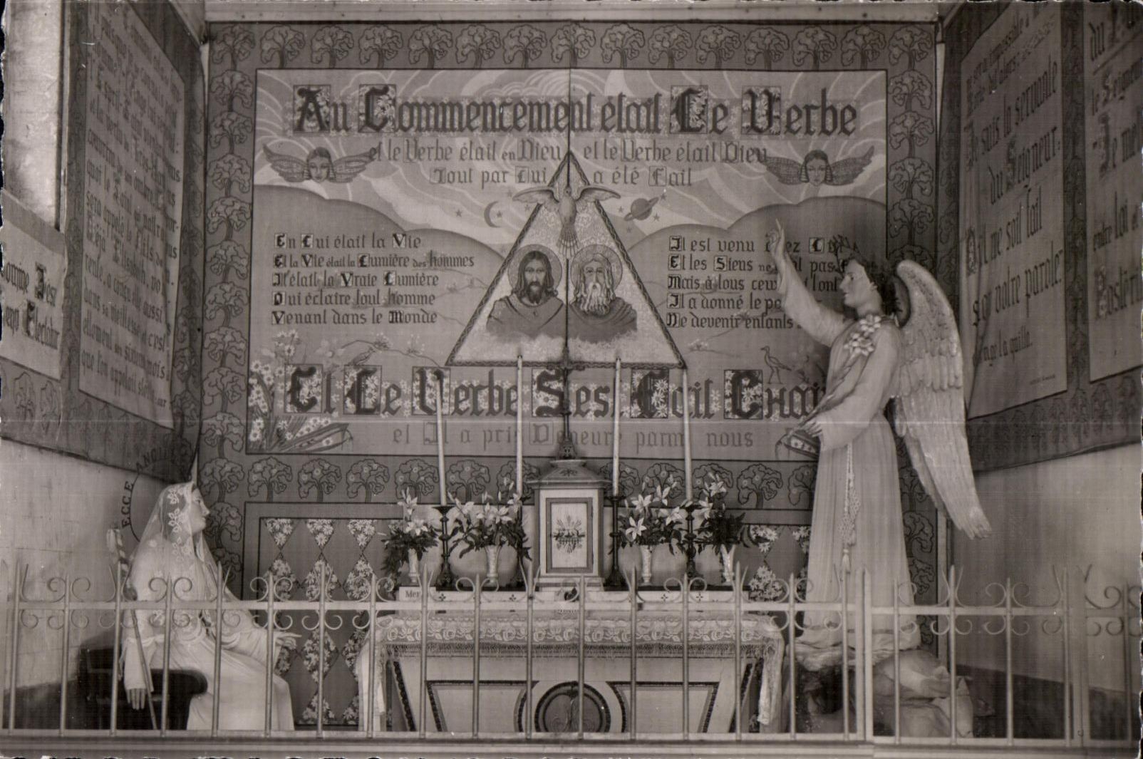 CPA Martyrdom of PontChateau (Inf) Interior of Nazareth Annunciation