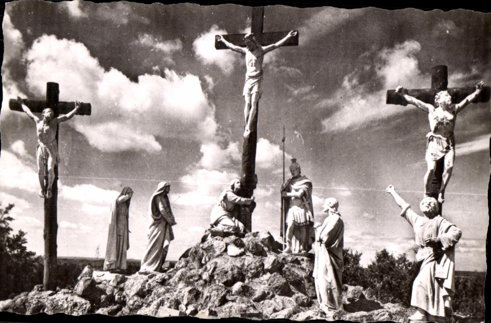 CPA Calvaire Of Bridge-Castle (the Loire Atiantique) the Way of Crosses 117 XII Jesus Station dies on the Cross