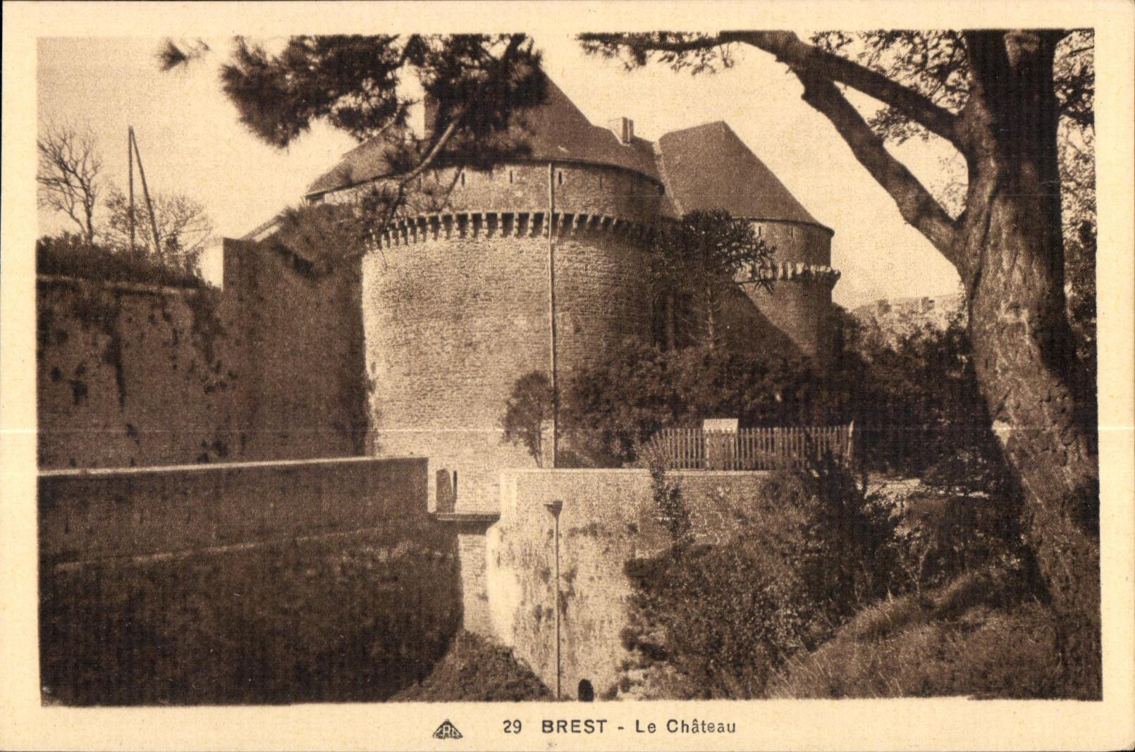 CPA Brest la chateau