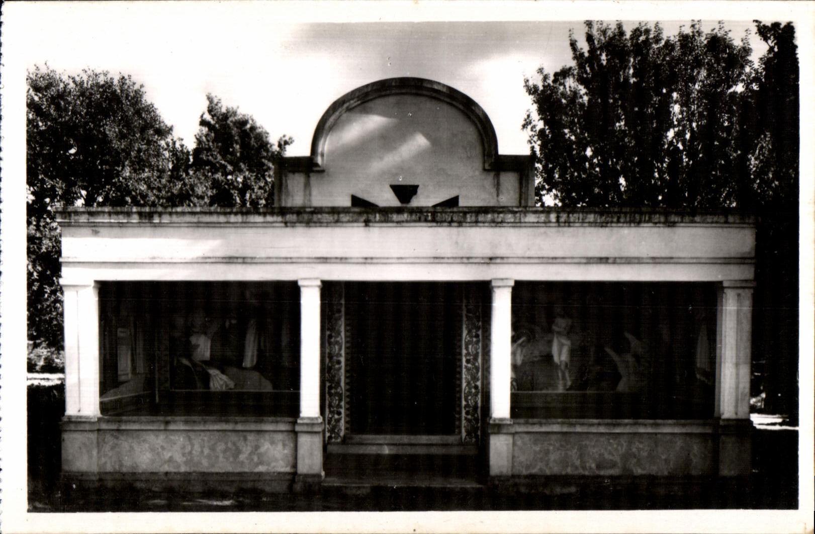 CPA Martyrdom of Bridge Castle (the Loire Inf) Visitation